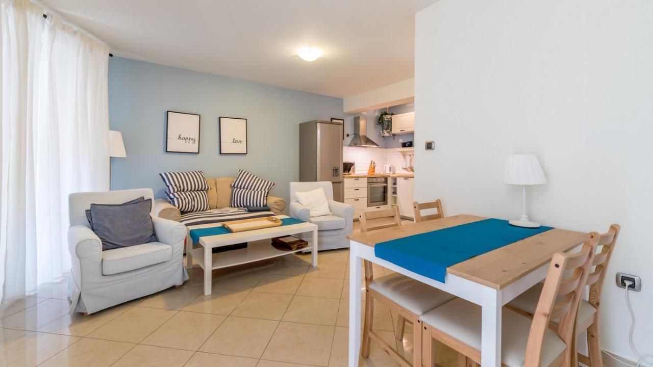 Apartment Rosmarino Baska  Ngoại thất bức ảnh