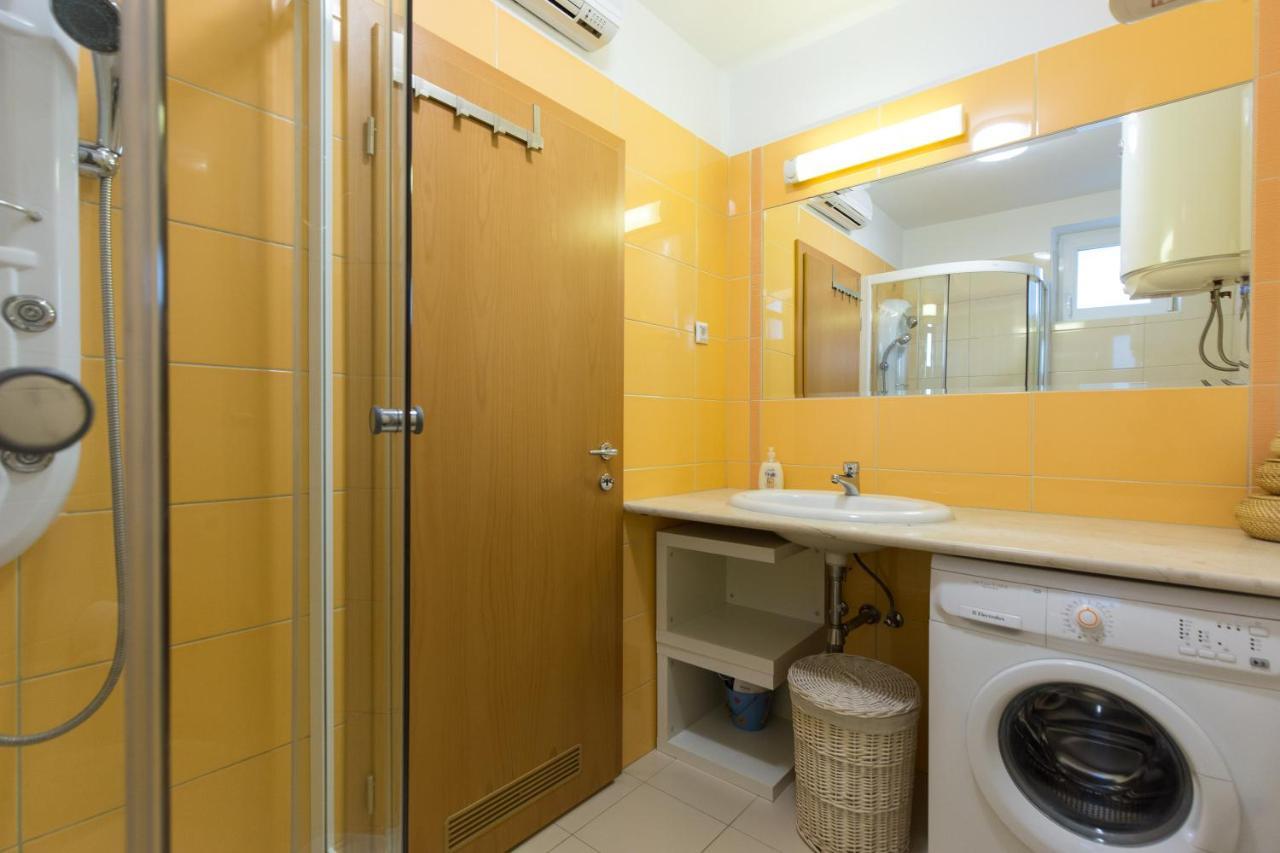 Apartment Rosmarino Baska  Ngoại thất bức ảnh